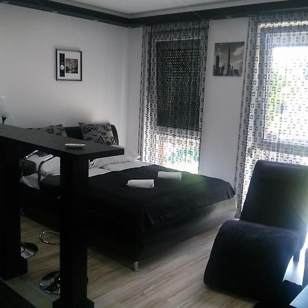 Feszek Apartman Debreczyn Pokój zdjęcie