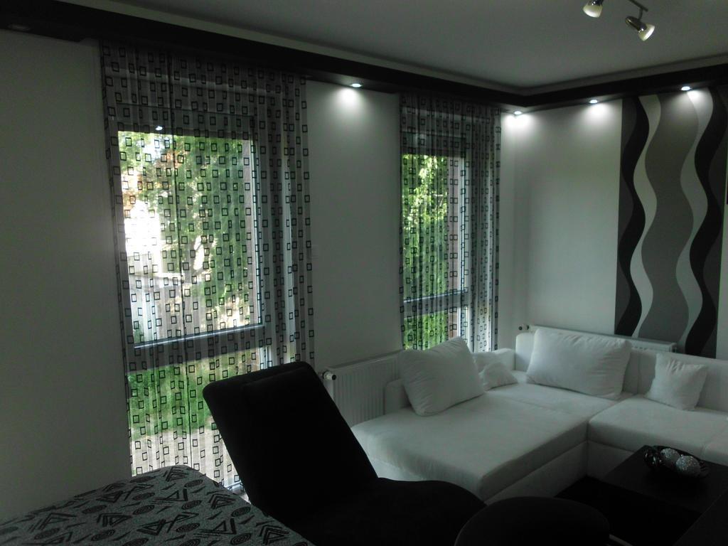 Feszek Apartman Debreczyn Pokój zdjęcie