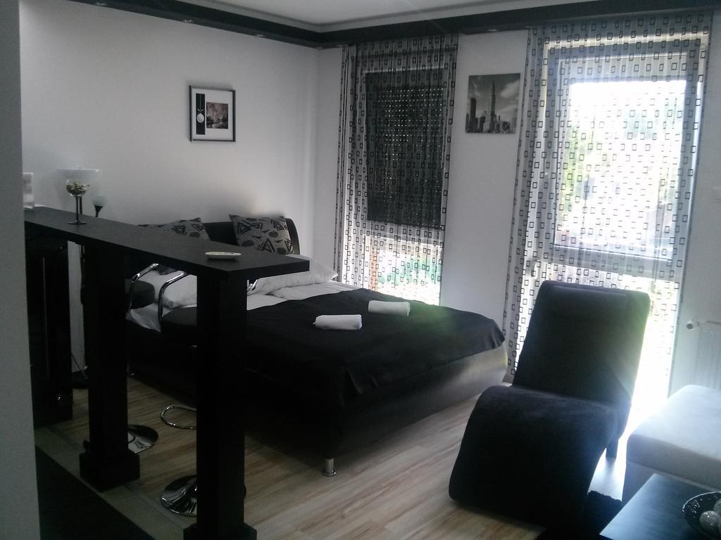 Feszek Apartman Debreczyn Pokój zdjęcie